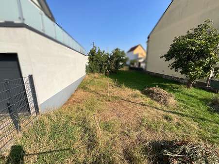 Blick in die Tiefe - Grundstück in 67065 Ludwigshafen mit 690m² kaufen