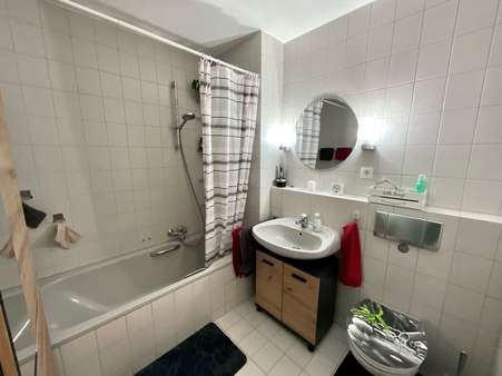 Bad Bad - Etagenwohnung in 67059 Ludwigshafen mit 61m² kaufen