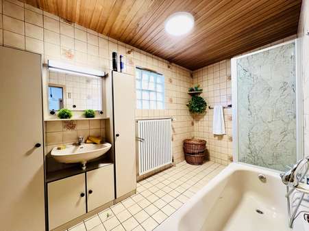 Badezimmer - Einfamilienhaus in 67373 Dudenhofen mit 102m² kaufen