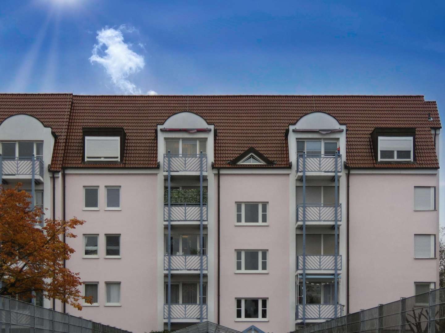 Vorderseite - Dachgeschosswohnung in 67063 Ludwigshafen mit 80m² kaufen