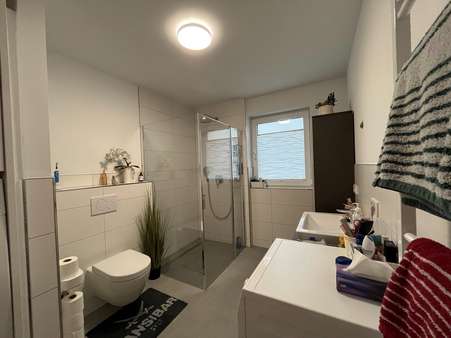 Tageslichtbad - Erdgeschosswohnung in 67061 Ludwigshafen mit 100m² kaufen