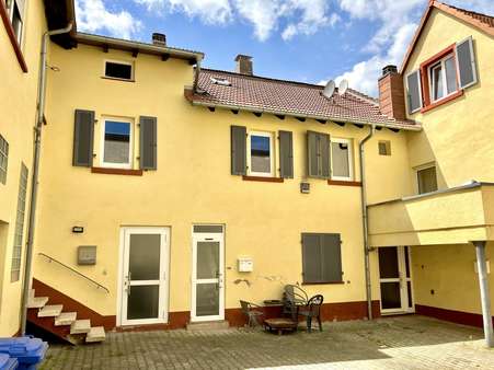 Wohnung 3 Wohnung 3 - Mehrfamilienhaus in 67310 Hettenleidelheim mit 374m² als Kapitalanlage kaufen
