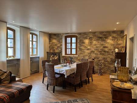Zweifamilienhaus in 67259 Großniedesheim mit 230m² kaufen