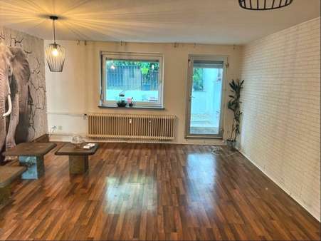 Souterrain-Wohnung in 67549 Worms mit 86m² kaufen