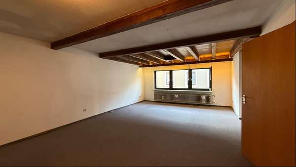 null - Erdgeschosswohnung in 67098 Bad Dürkheim mit 210m² kaufen