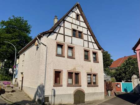 Einfamilienhaus in 67269 Grünstadt mit 251m² kaufen