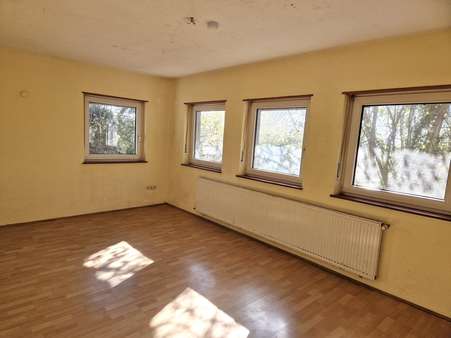 null - Einfamilienhaus in 67271 Neuleiningen mit 128m² kaufen