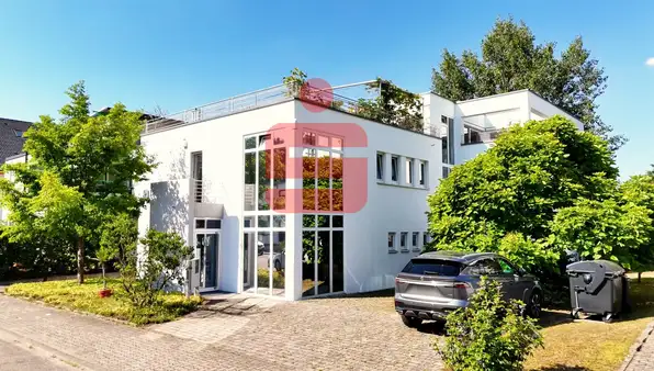 Wohnen und Arbeiten auf höchstem Niveau – Stilvolles Objekt mit Dachterrasse und 224m² Gewerbefläche
