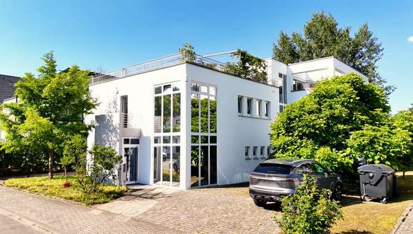 Mehrfamilienhaus in 76149 Karlsruhe mit 209m² kaufen