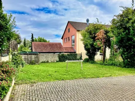 Baulücke in angenehmer Wohnlage am Ende einer Stichstraße.