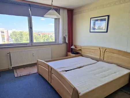 Großzügige 4-Zimmer-Wohnung mit Loggia in Frankenthal-Süd
