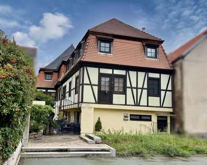 Mehrfamilienhaus in 67433 Neustadt mit 434m² kaufen