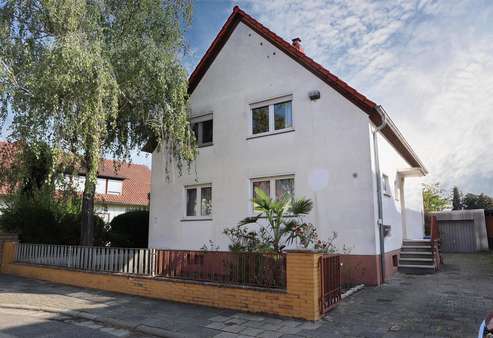 null - Zweifamilienhaus in 67454 Haßloch mit 158m² kaufen