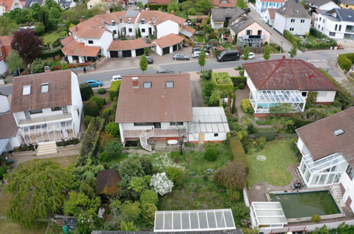 Einfamilienhaus mit Garten