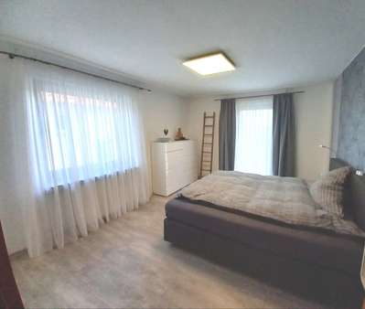 Schlafzimmer - Etagenwohnung in 76770 Hatzenbühl mit 90m² kaufen