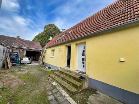 Hofansicht - Einfamilienhaus in 76726 Germersheim mit 153m² kaufen