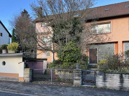 Haus Strassenansicht - Doppelhaushälfte in 67487 Maikammer mit 212m² kaufen