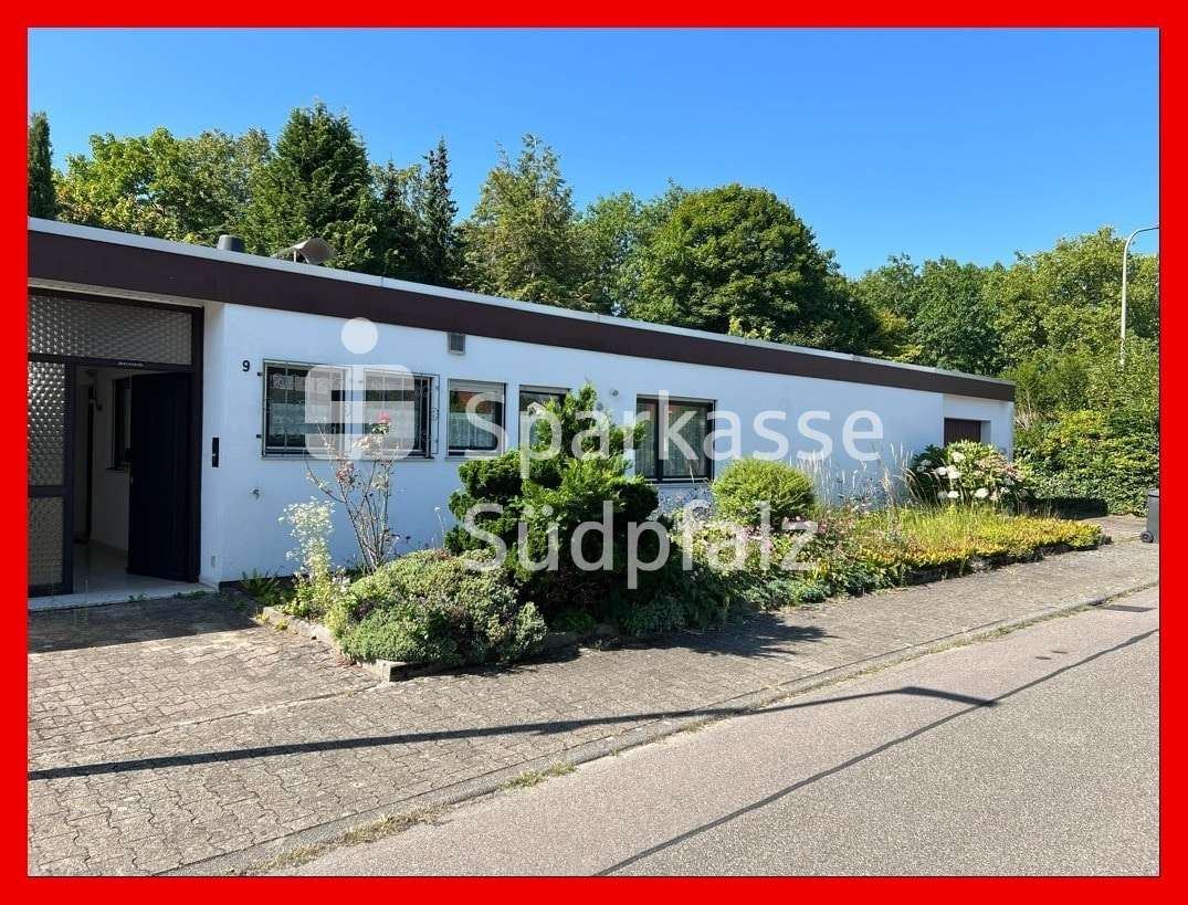 Straßenansicht Straßenansicht - Einfamilienhaus in 76744 Wörth mit 123m² kaufen