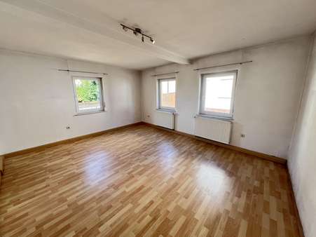Wohnzimmer EG Wohnzimmer EG - Einfamilienhaus in 76889 Steinfeld mit 96m² kaufen