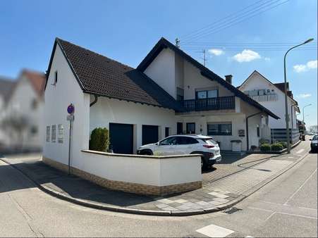 Straßenansicht - Einfamilienhaus in 76773 Kuhardt mit 155m² kaufen
