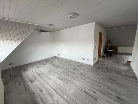 Wohnbereich Wohnbereich - Dachgeschosswohnung in 76764 Rheinzabern mit 55m² kaufen