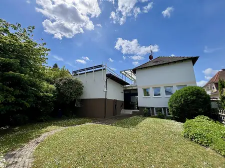 Gepflegtes Wohn- und Geschäftshaus mit vielseitigen Nutzungsmöglichkeiten