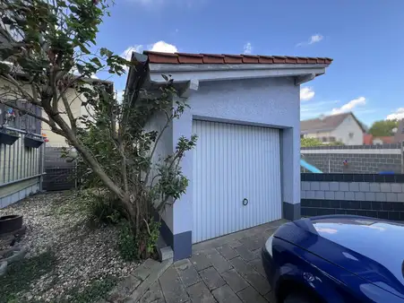 Moderne Erdgeschoßwohnung mit Garage!