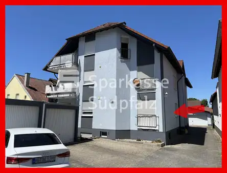 Moderne Erdgeschoßwohnung mit Garage!