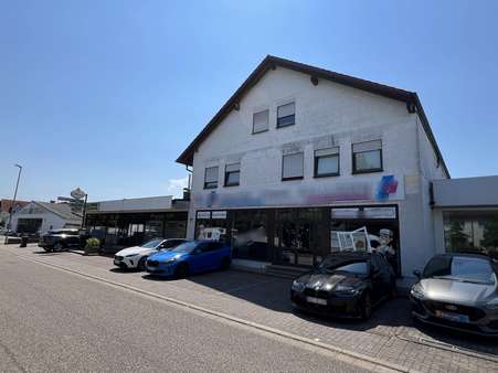 Ansicht Schaufensterfront - Mehrfamilienhaus in 76761 Rülzheim mit 400m² kaufen