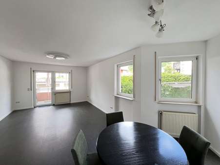 Wohn-/Esszimmer - Erdgeschosswohnung in 76855 Annweiler mit 83m² kaufen