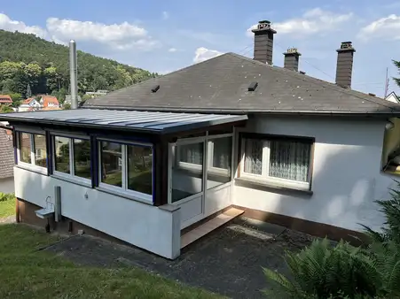 Bungalow mit Wald und Wiesen inklusive