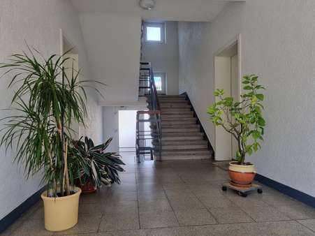 Treppenhaus Treppenhaus - Erdgeschosswohnung in 76829 Landau mit 88m² als Kapitalanlage kaufen
