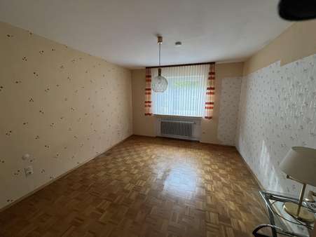 Schlafzimmer EG - Einfamilienhaus in 76855 Annweiler mit 142m² kaufen