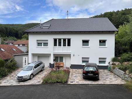 Straßenseite, Hauseingang Straßenseite, Hauseingang - Einfamilienhaus in 76848 Darstein mit 176m² kaufen