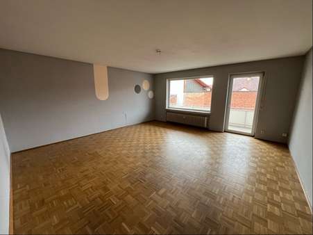 Wohn-/Esszimmer Wohn-/Esszimmer - Etagenwohnung in 76829 Landau mit 106m² kaufen