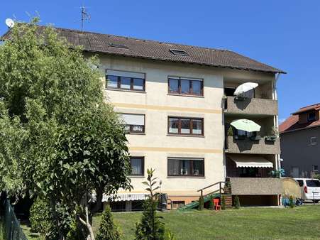 Rückansicht Rückansicht - Etagenwohnung in 76756 Bellheim mit 99m² kaufen