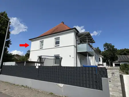 Exklusive Wohnung mit Balkon und Garten