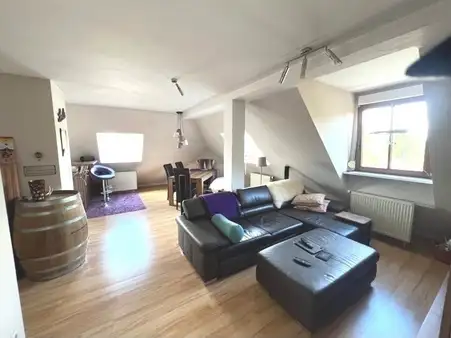 Keine Wohnung von der Stange - Attraktive Wohnung über 2 Etagen