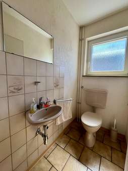 Gäste WC - Doppelhaushälfte in 76744 Wörth mit 102m² kaufen