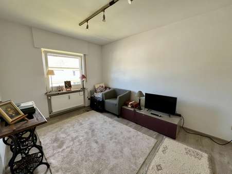 Zimmer Zimmer - Etagenwohnung in 76767 Hagenbach mit 84m² kaufen