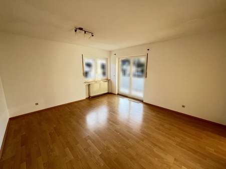 Wohnzimmer (Vergleichswohnung) - Etagenwohnung in 76887 Bad Bergzabern mit 54m² kaufen
