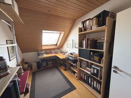 Gästezimmer Gästezimmer - Dachgeschosswohnung in 76756 Bellheim mit 76m² kaufen