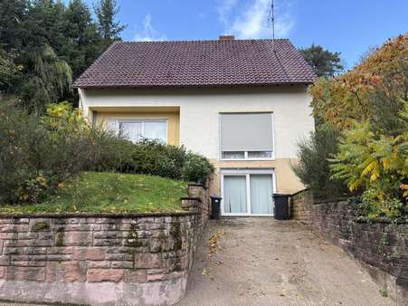 Ansicht Süd Ansicht Süd - Einfamilienhaus in 76889 Dörrenbach mit 159m² kaufen