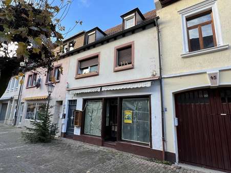 null - Mehrfamilienhaus in 76887 Bad Bergzabern mit 115m² kaufen