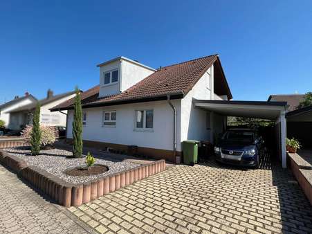 Straßenansicht - Einfamilienhaus in 76726 Germersheim mit 149m² kaufen