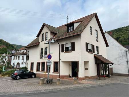 null - Etagenwohnung in 76857 Ramberg mit 95m² kaufen