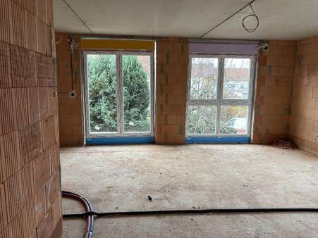 Anischt Wohnzimmer - Etagenwohnung in 76879 Hochstadt mit 116m² kaufen