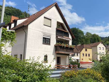 Ansicht Nordwest - Mehrfamilienhaus in 76857 Ramberg mit 254m² kaufen