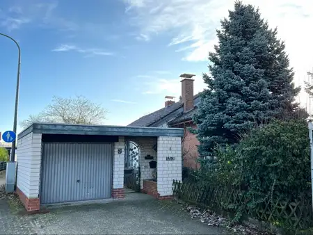 Wohnen auf einer Ebene 
- Bungalow mit Wintergarten in ruhiger Lage -