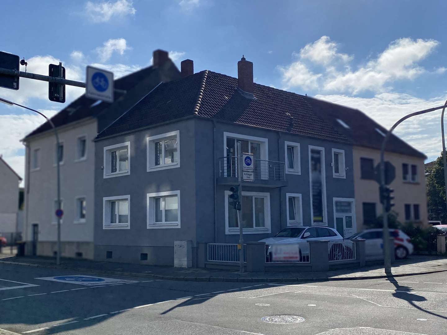 Straßenansicht - Zweifamilienhaus in 67547 Worms mit 130m² kaufen